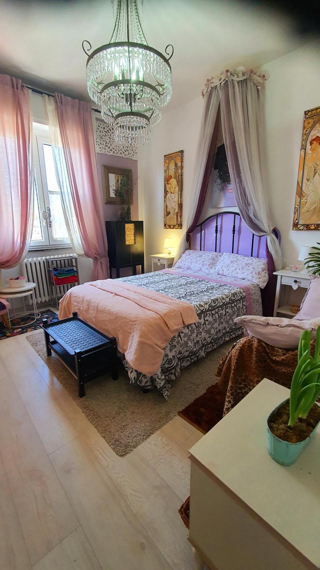 In House.. * Florencia
